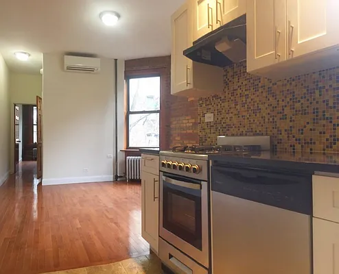 Rented by Bohemia Realty Group | media 17