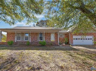 1218 Seminole Dr NW, Hartselle, AL 35640