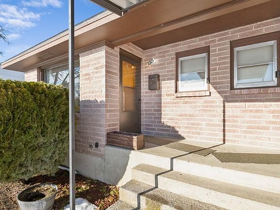 2nd image of 3015 E Indiana Ave #3015
