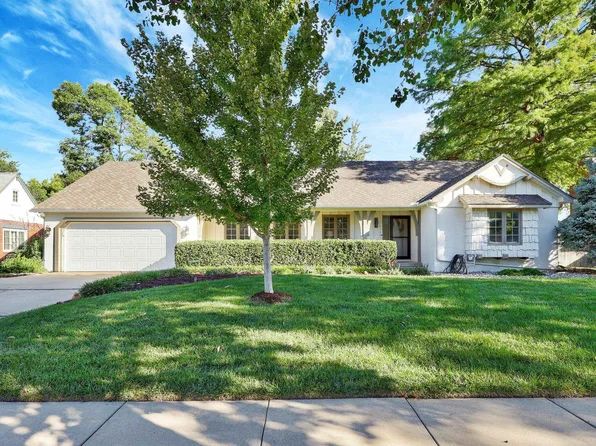 8330 E Overbrook St, Wichita, KS 67206
