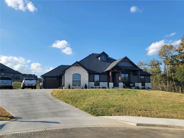 2809 Leonards Way, Van Buren, AR 72956