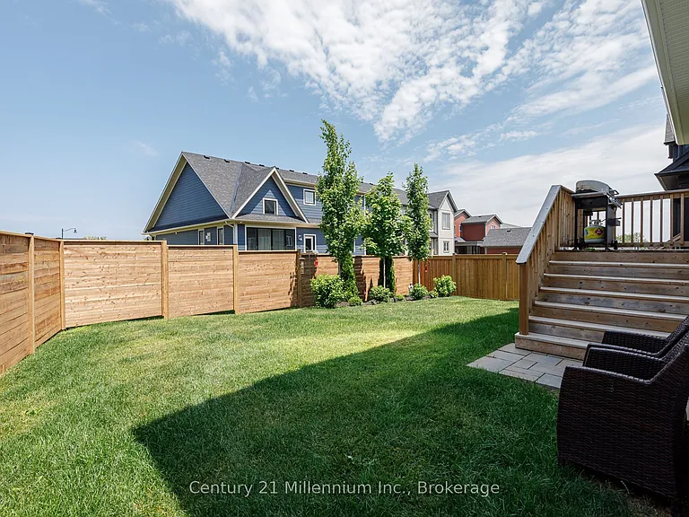 160 Sycamore St — Photo 39