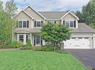 23 Goldfield Ln, Rexford, NY 12148