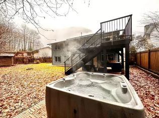 38285 Juniper Cres #1A, Squamish, BC