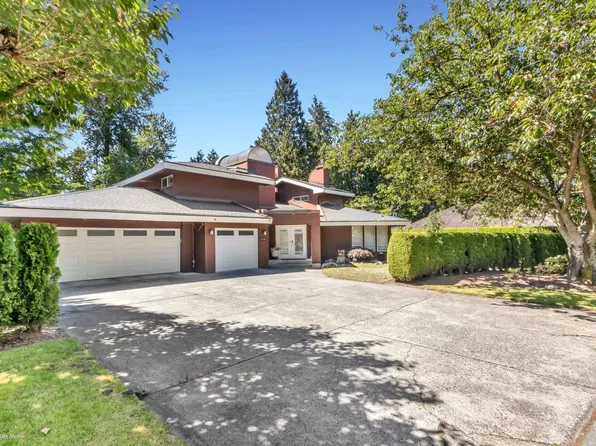 12936 21b Ave, Surrey, BC V4A 7L4