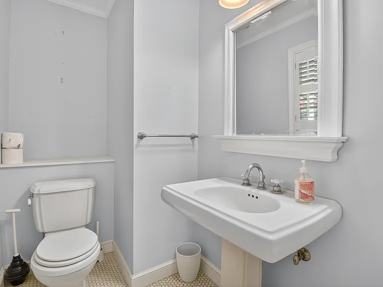 9107 River Rd — Photo 20