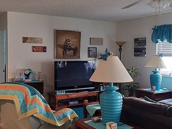 5th image of 2130 Estevez Dr