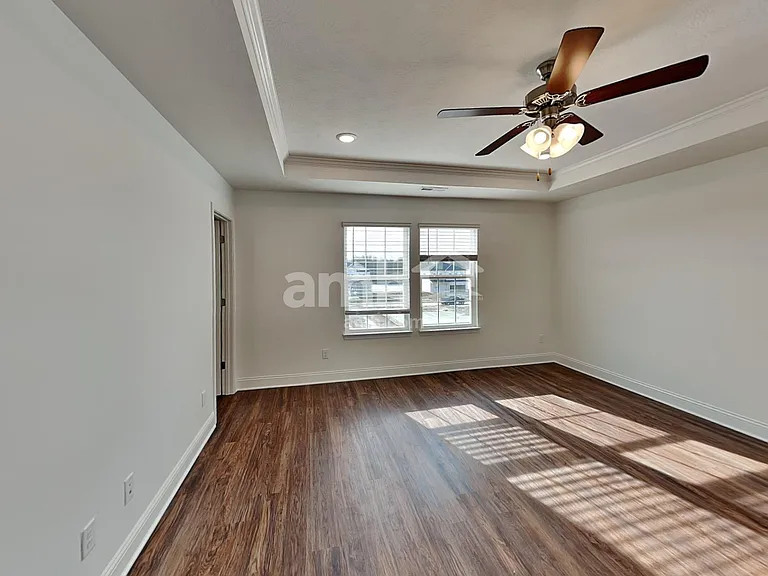 8428 Merlin Dr — Photo 10