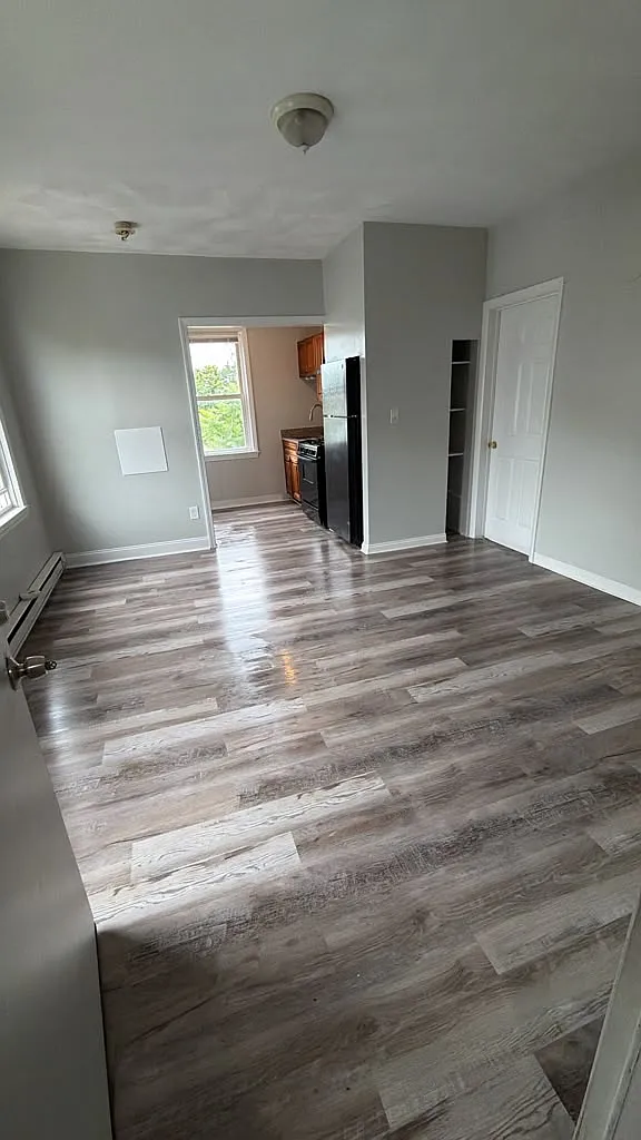 2 bed, $1,650 — Photo 2