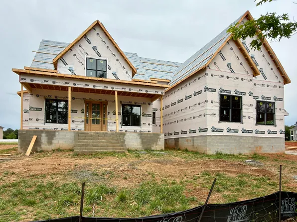1121 Dovefield Ln, Youngsville, NC 27596