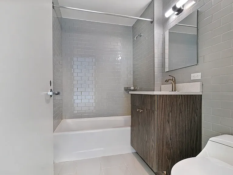 400 E 66th St #15D — Photo 7