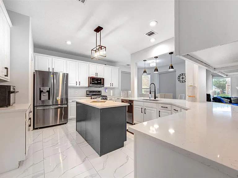14311 Tasmania Ct — Photo 30