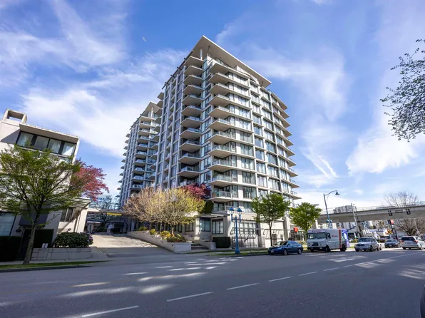 5811 No 3 Rd #811, Richmond, BC V6X 4L7