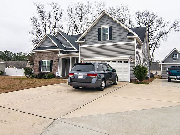 2nd image of 117 Loudon Ct