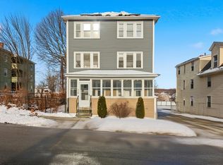112 Harrison St, Worcester, MA 01604