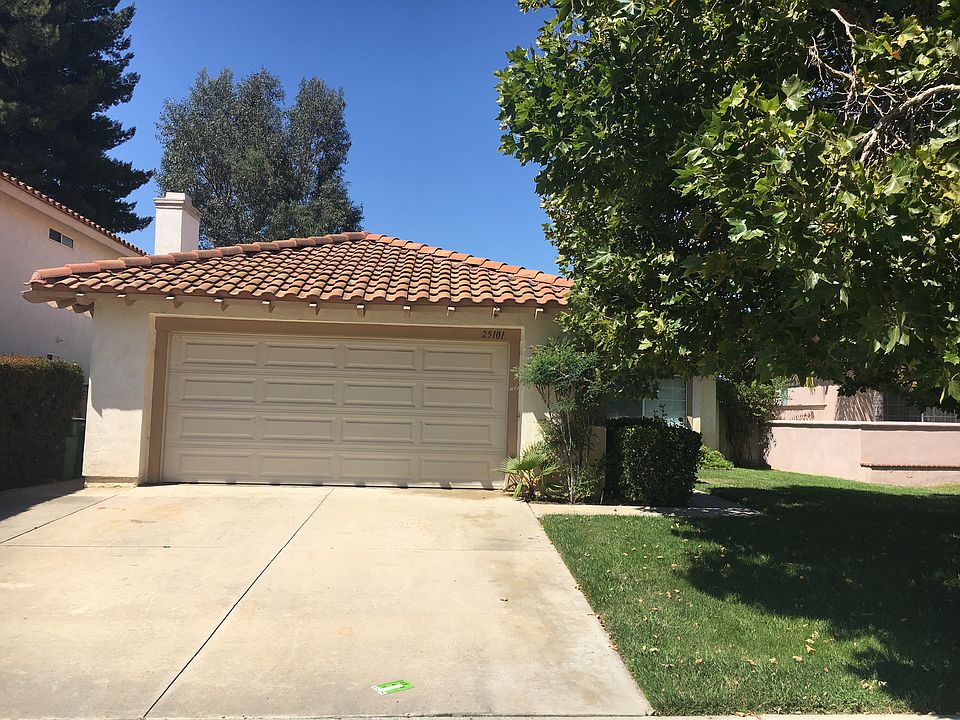 1st image of 25101 Via Las Lomas