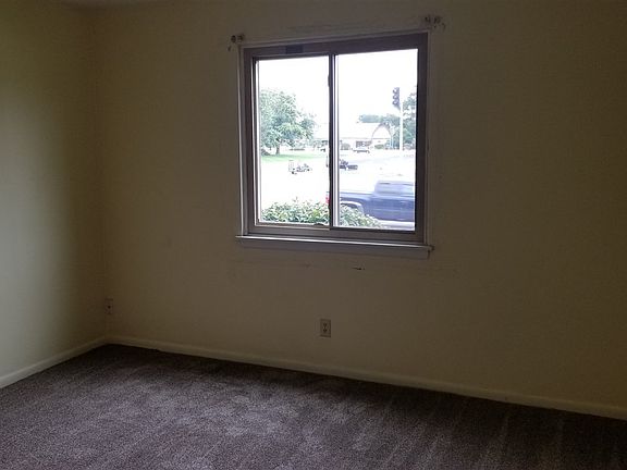 5th image of 3623 N Sterling Ave APT A10
