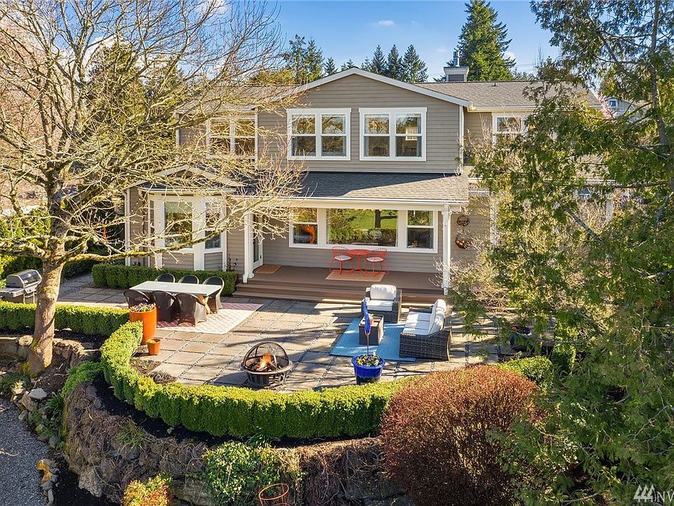 1st image of 1033 84th Ave NE