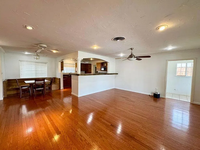 77110 Indiana Ave — Photo 3