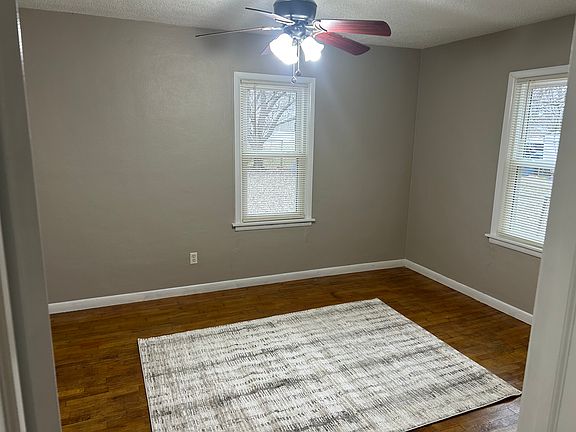 4th image of 204 Giofre Ave