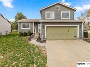 7604 Fillmore St, Omaha, NE 68122
