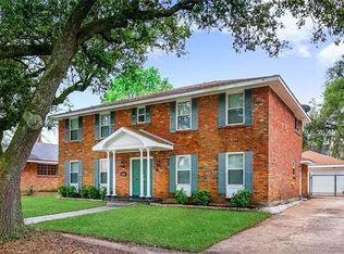 3948 Peach Tree Ct, New Orleans, LA 70131
