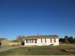 205 Cottonwood Rd, Goodland, KS 67735