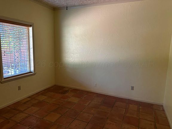 5th image of 237 Somerset St