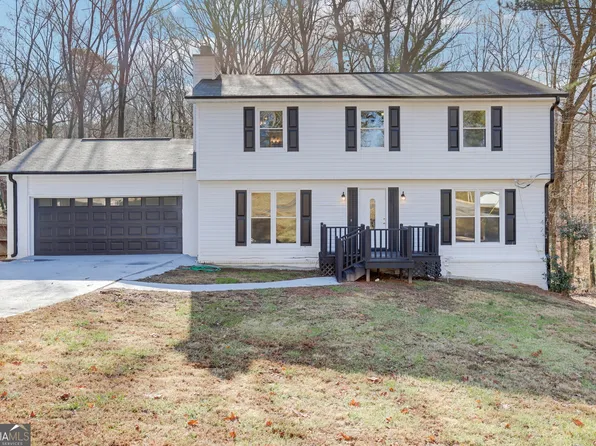 5465 N Fork Dr SW, Lilburn, GA 30047