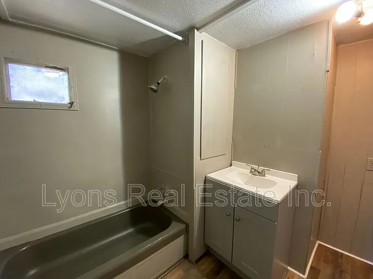 4900 Tice St #5 — Photo 13