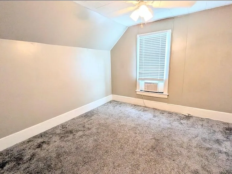 206 W 13th Ave — Photo 1