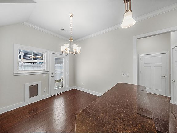 2nd image of 6506 Knoll View Way