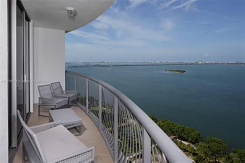 1750 N Bayshore Dr #2602 Photo 1