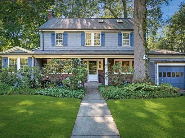 154 Mill St, Newton, MA 02459