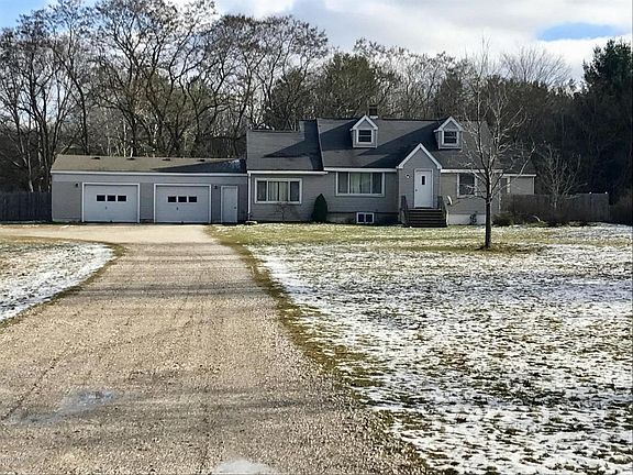 2nd image of 1068 N Jebavy Dr