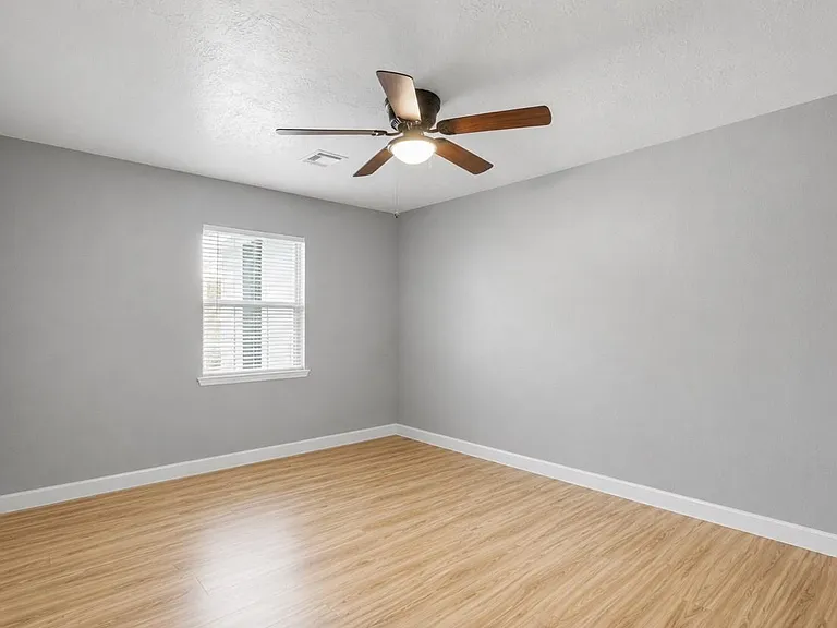 515 Riggs St — Photo 21