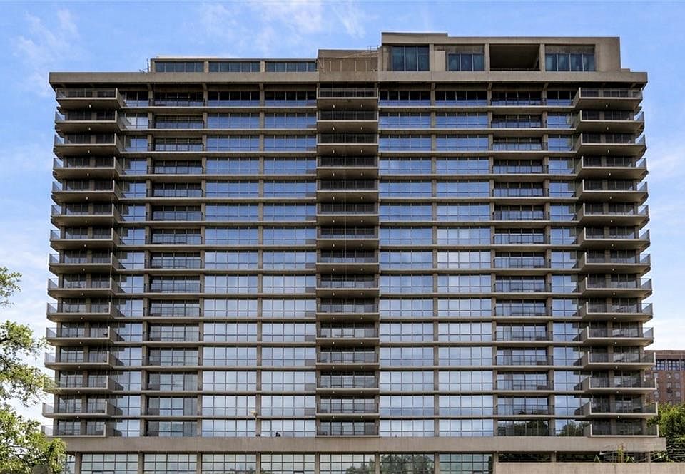 1st image of 600 Admiral Blvd APT 907