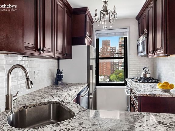 4th image of 301 E 62nd St APT 14-H