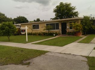 10020 SW 52nd Ter, Miami, FL 33165