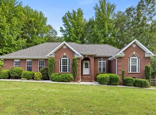 1208 Huntington Ln, Tuscumbia, AL 35674