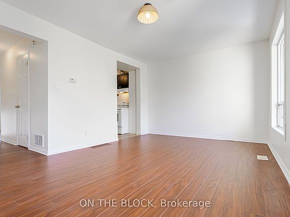 3rd image of 47 Carleton Pl