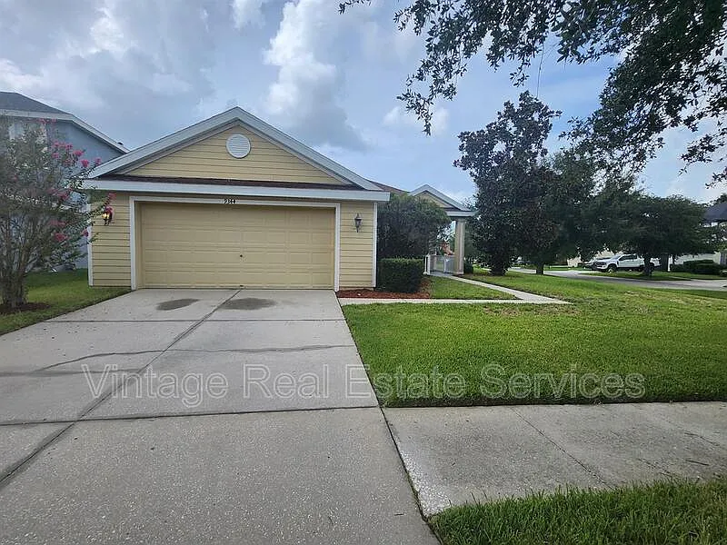 9344 Mandrake Ct
