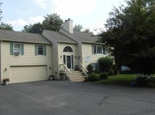 14 Vanderpool Dr, Hampton, NH 03842