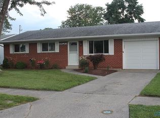 6620 Lincoln Green Rd, Holland, OH 43528