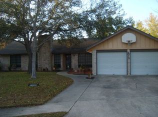 1015 Taos Dr, Victoria, TX 77904