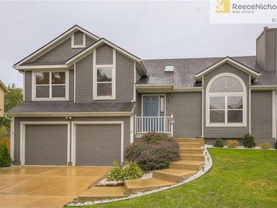 18411 W 161st Ter, Olathe, KS, 66062