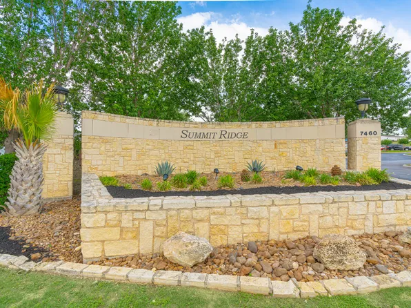 Summit Ridge, 7460 Kitty Hawk Rd, Converse, TX 78109