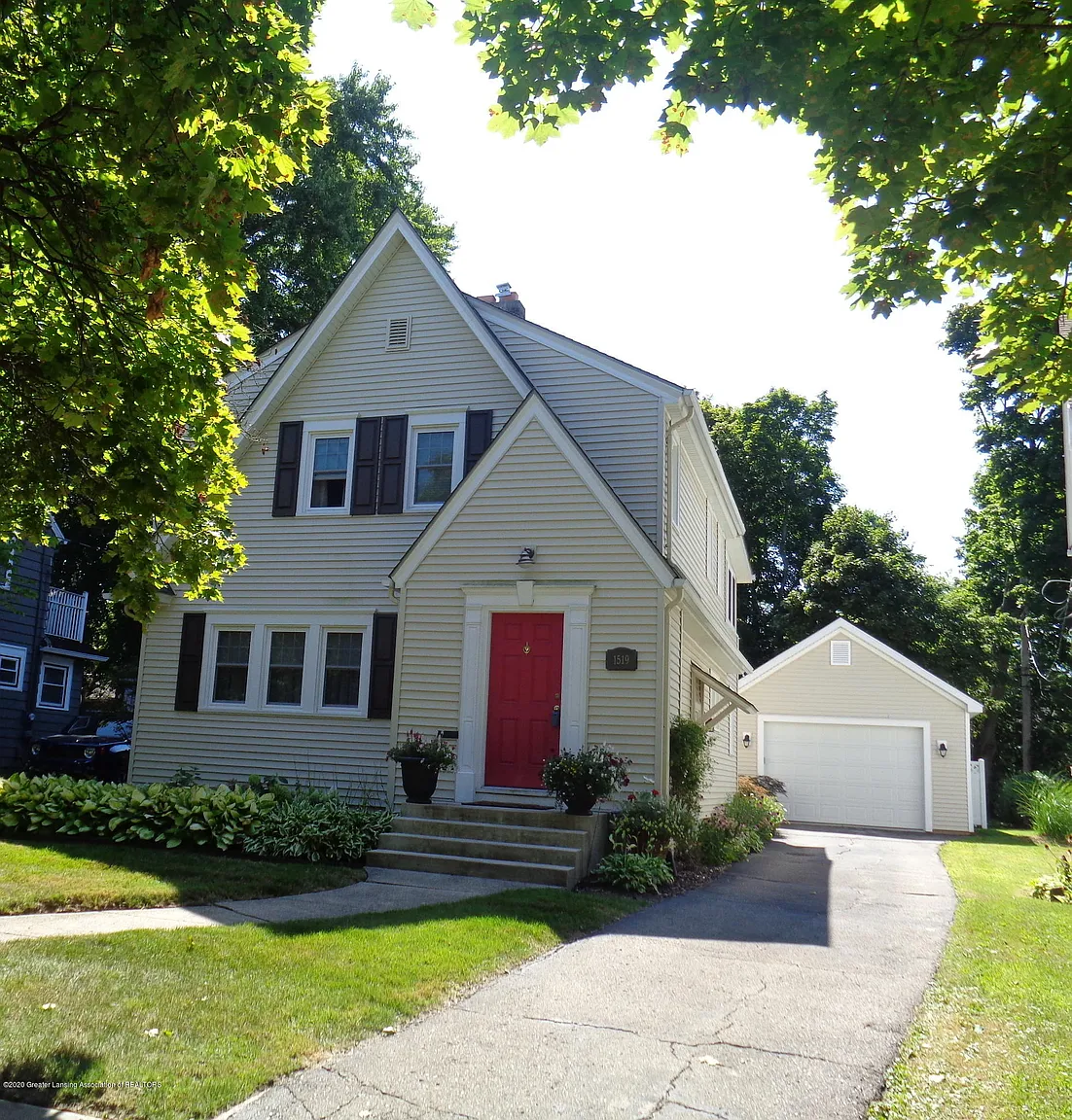 1519 W Lenawee St photo 1