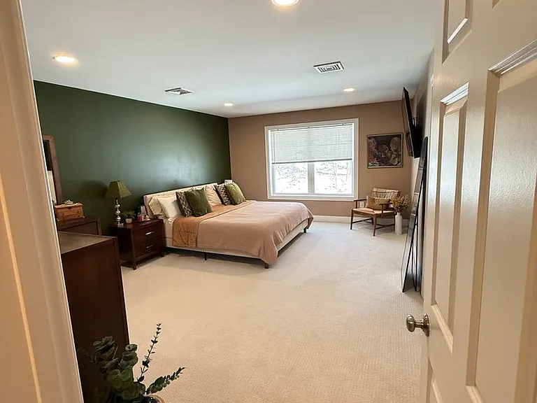 1325 Meriden Ave #A & B — Photo 17