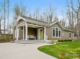 480 Beach Glass Ln, South Haven, MI 49090